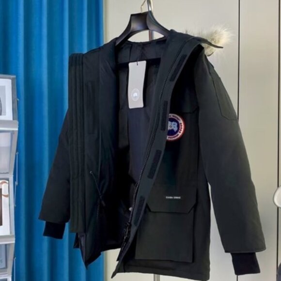 🔥🔥  Black Canada goose bomber - Picture 2 of 5